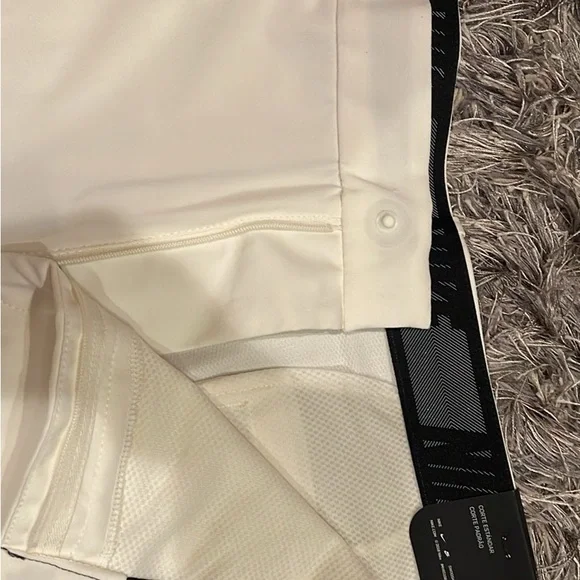 NWT Nike Men’s White Flex Golf Shorts 36” - Picture 2 of 6
